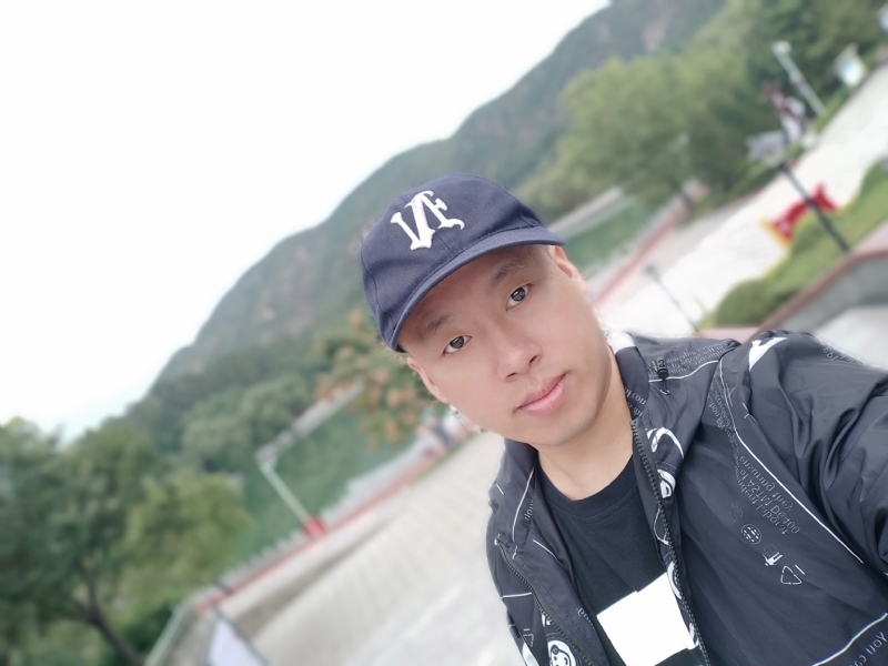 阳光的第一张照片--平顶山相亲服务中心