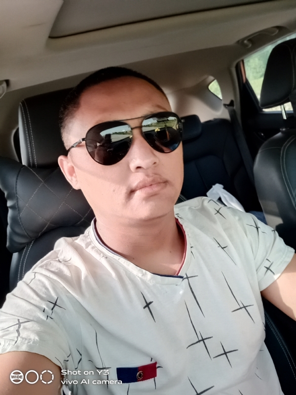 寻缘的第一张照片--平顶山相亲服务中心