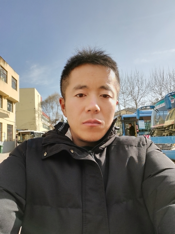 孤独的云的第二张照片--平顶山相亲服务中心