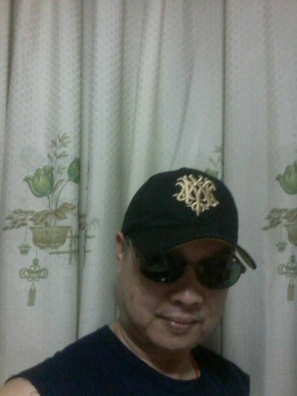 时尚厨男的第一张照片--平顶山相亲服务中心