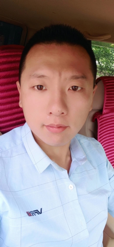 霄上的第二张照片--平顶山相亲服务中心