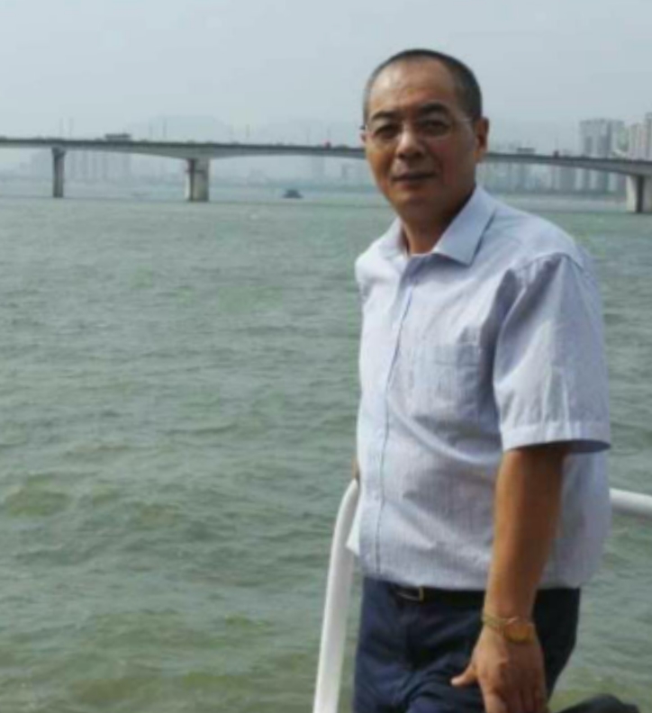 辛民的第二张照片--平顶山相亲服务中心