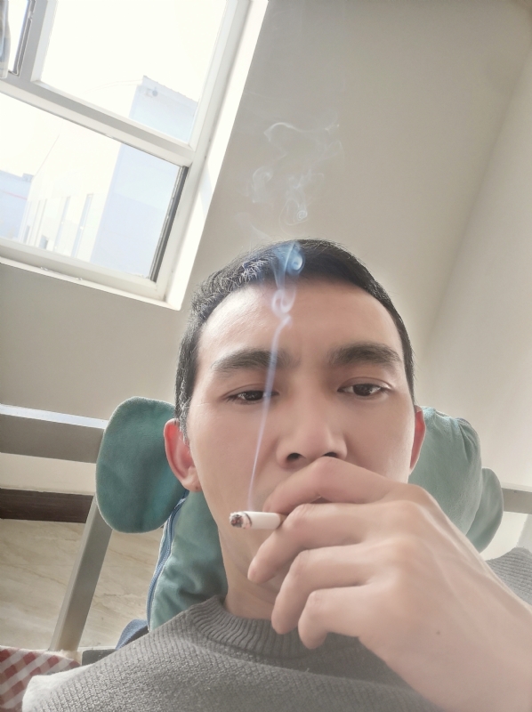 殇情的第一张照片--平顶山相亲服务中心