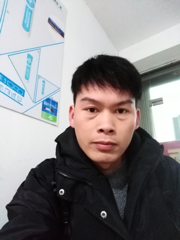 微笑的第一张照片--平顶山相亲服务中心