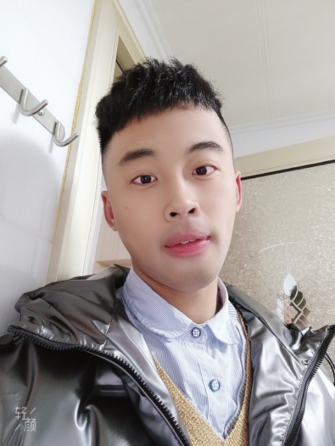 幼稚鬼的第一张照片--平顶山相亲服务中心