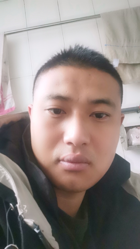 烟花再美不过瞬间的第一张照片--平顶山相亲服务中心