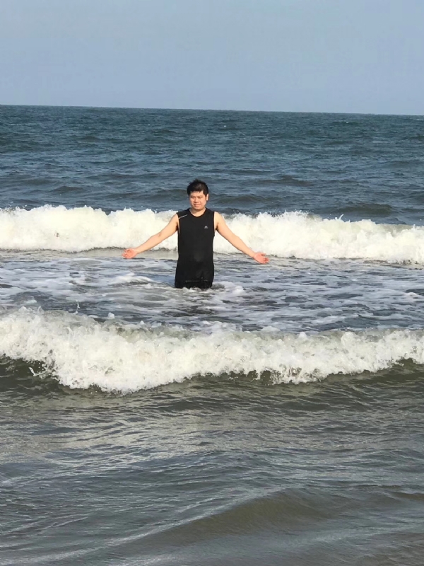 TS杰的第一张照片--平顶山相亲服务中心