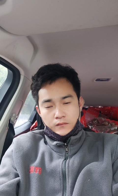 冷锋的第一张照片--平顶山相亲服务中心