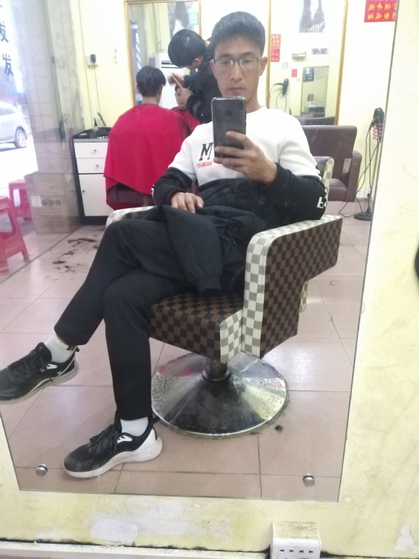 hushuai的第一张照片--平顶山相亲服务中心