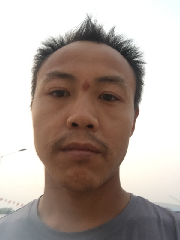 老曹的第一张照片--平顶山相亲服务中心