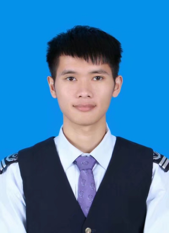 一头奔跑的熊的第一张照片--平顶山相亲服务中心