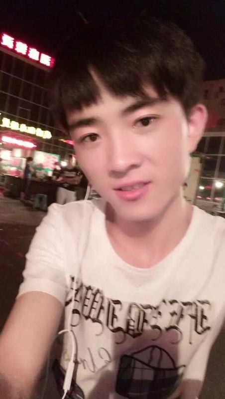 小先生的第一张照片--平顶山相亲服务中心