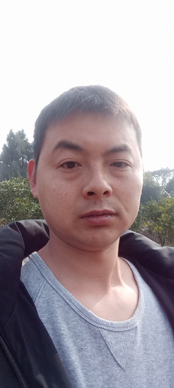 亲亲抱抱我爱你的第一张照片--平顶山相亲服务中心