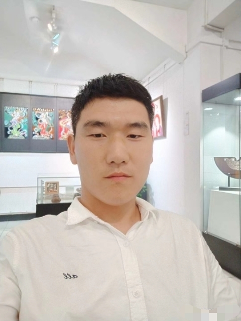 自律人生的第一张照片--平顶山相亲服务中心