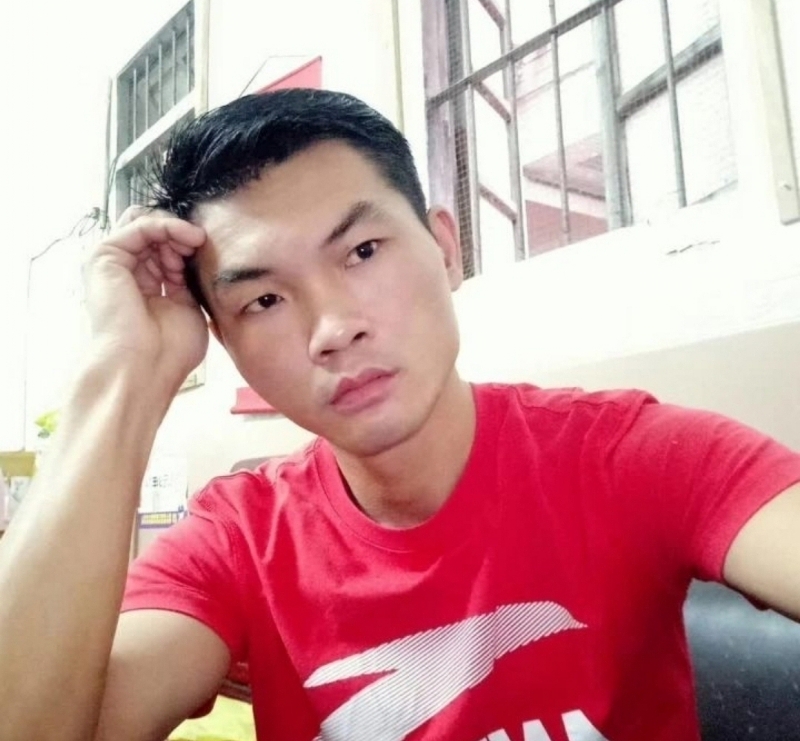 英俊的台灯的第一张照片--平顶山相亲服务中心