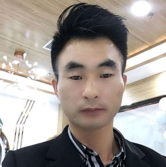 情系半生的第一张照片--平顶山相亲服务中心