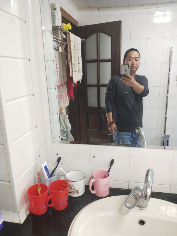 半世人间的第二张照片--平顶山相亲服务中心