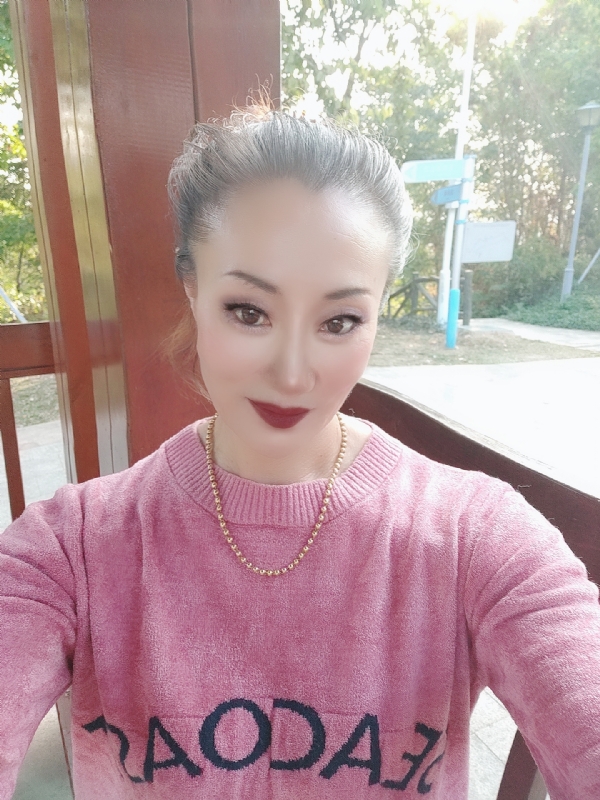 燕子的第五张照片--平顶山相亲服务中心