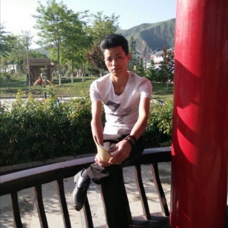 Bill的第一张照片--平顶山相亲服务中心