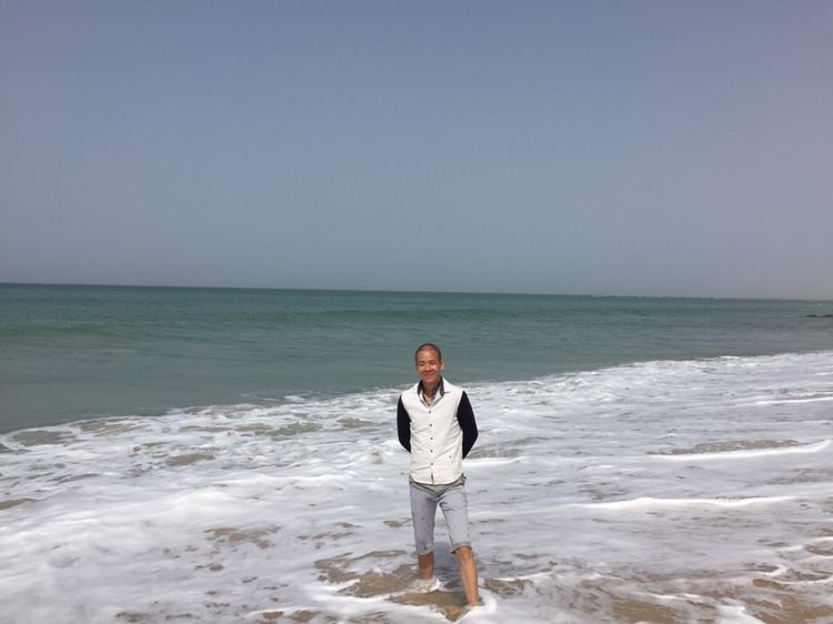 文字的忧伤的第一张照片--平顶山相亲服务中心