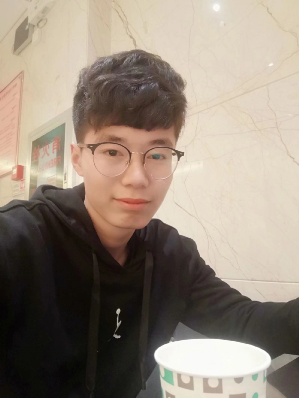 小张的第一张照片--平顶山相亲服务中心