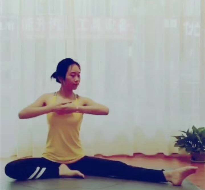 静静子的第一张照片--平顶山相亲服务中心