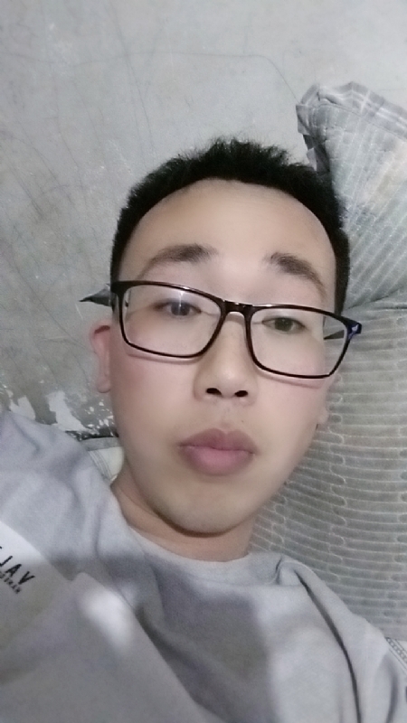 喜欢比我大的女人的第一张照片--平顶山相亲服务中心