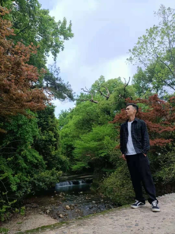 小白的第一张照片--平顶山相亲服务中心