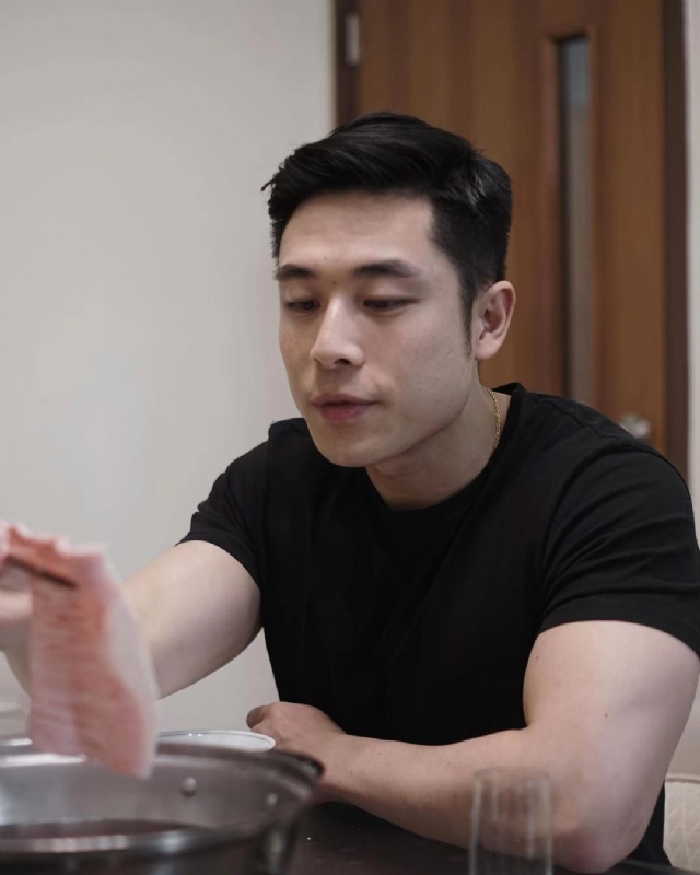 李浩泓的第一张照片--平顶山相亲服务中心