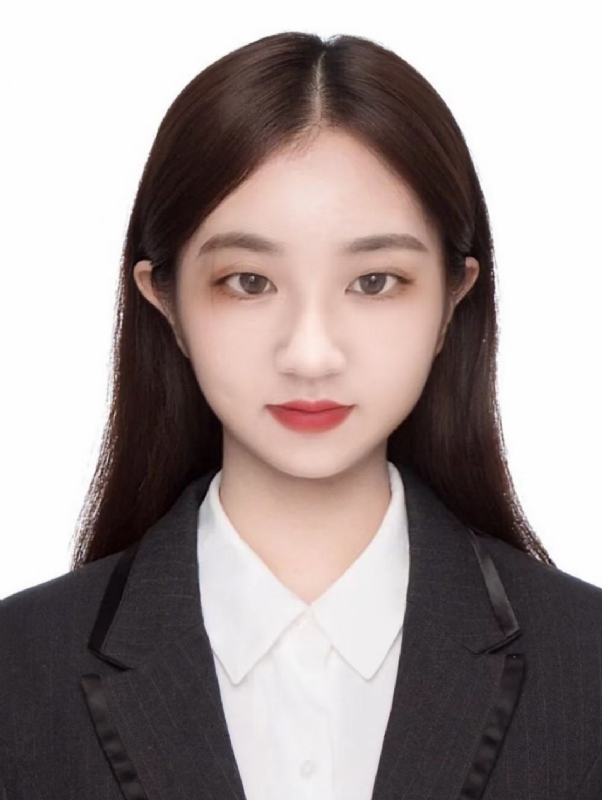 侧耳倾听的第一张照片--平顶山相亲服务中心