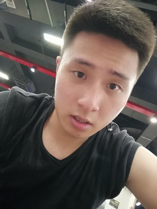 江南的雨的第一张照片--平顶山相亲服务中心