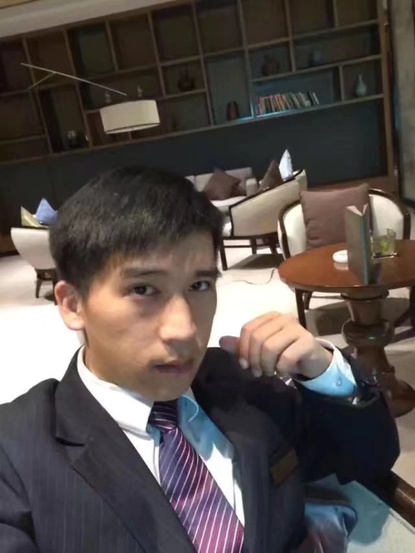 一条孤独的鱼的第二张照片--平顶山相亲服务中心
