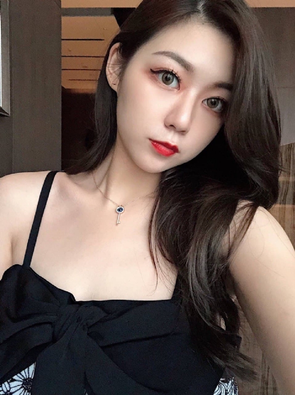 半度微涼的第一张照片--平顶山相亲服务中心