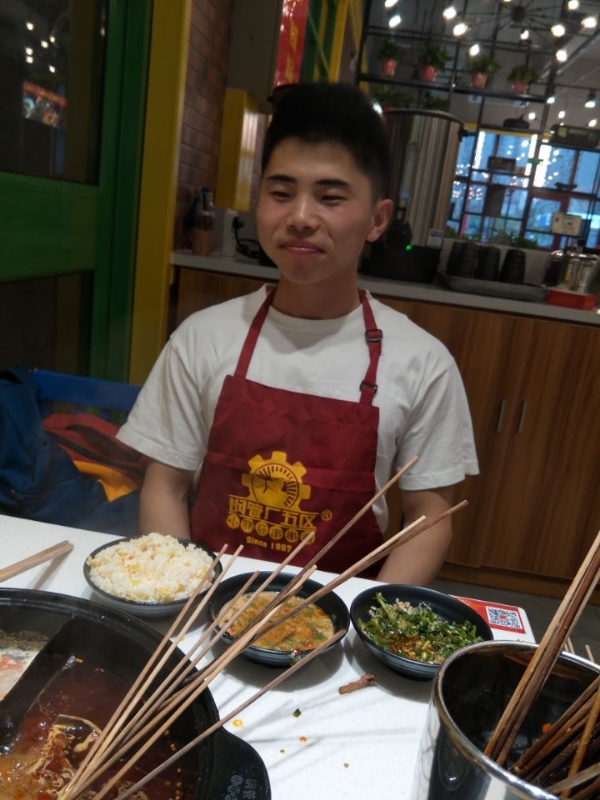 明晨的第一张照片--平顶山相亲服务中心