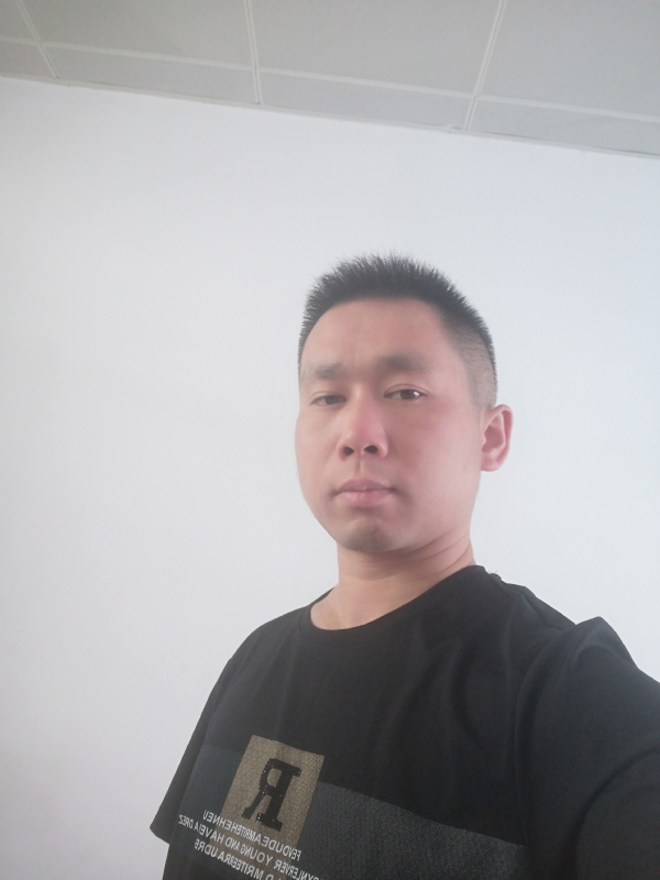 孤独的狼的第一张照片--平顶山相亲服务中心