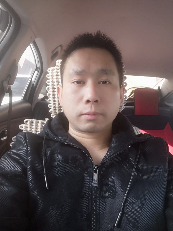 孤独的狼的第二张照片--平顶山相亲服务中心