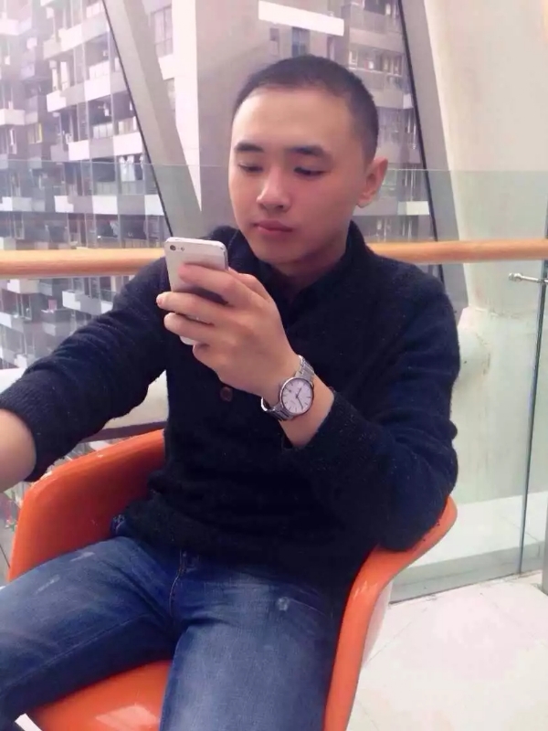 一个人的第一张照片--平顶山相亲服务中心