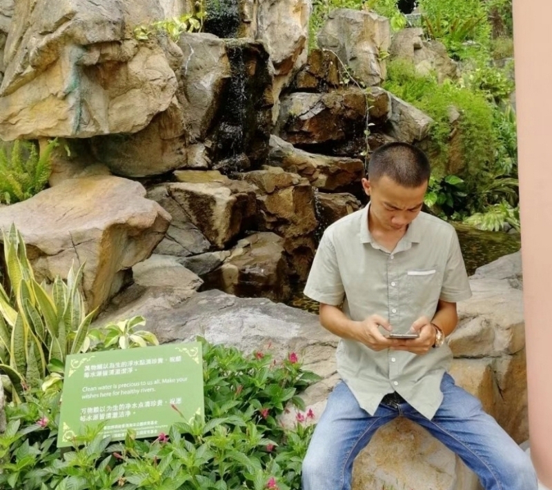 MR邱的第一张照片--平顶山相亲服务中心