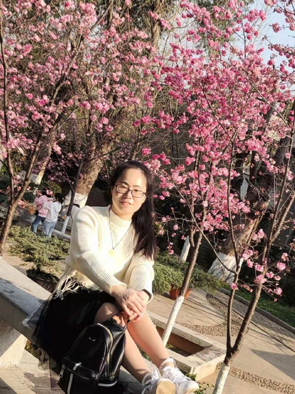 Nancy的第一张照片--平顶山相亲服务中心