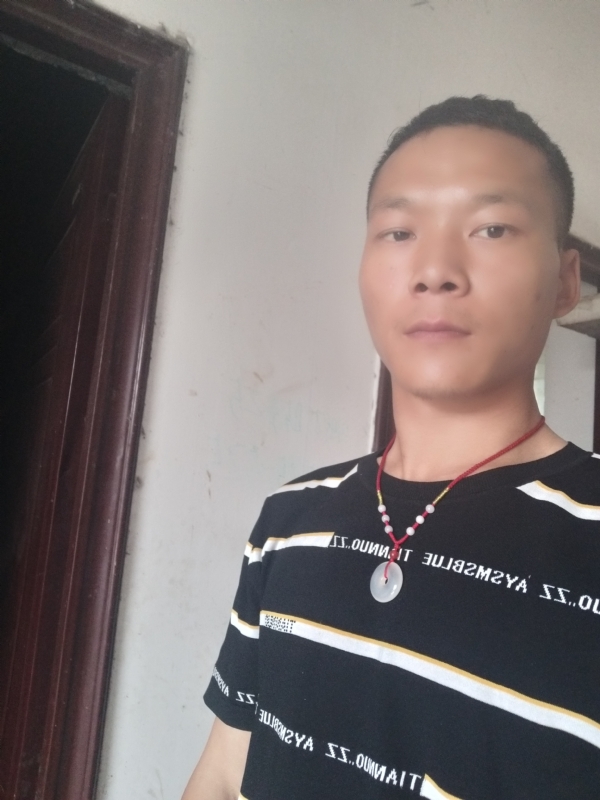 爱，请深爱的第二张照片--平顶山相亲服务中心