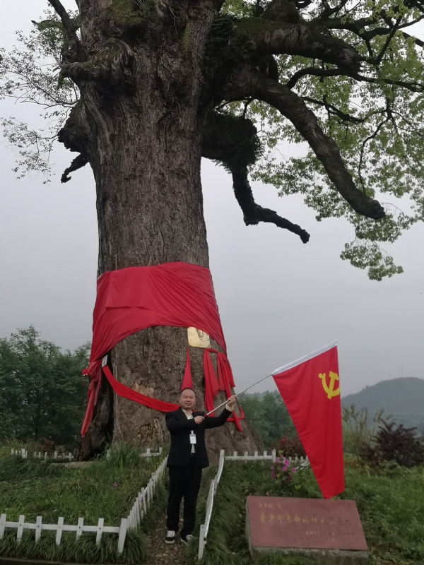 辉辉的第一张照片--平顶山相亲服务中心