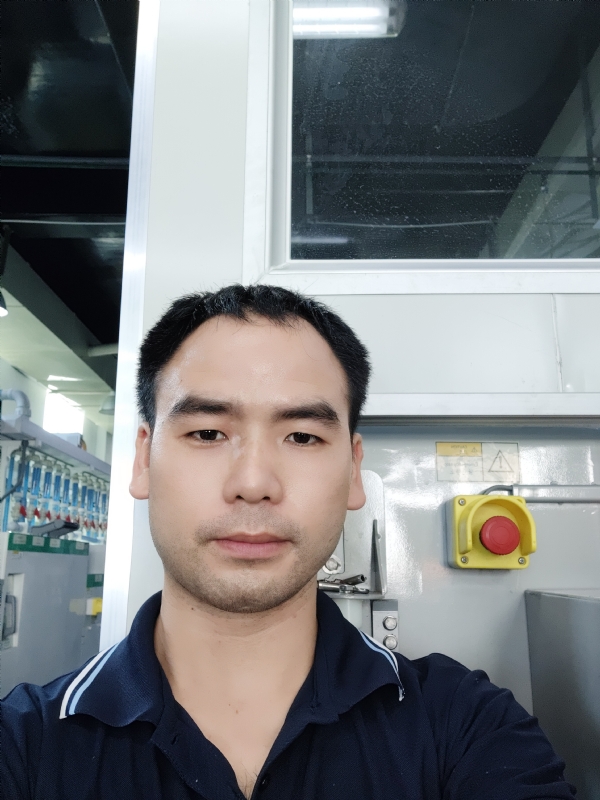 黄伟的第一张照片--平顶山相亲服务中心