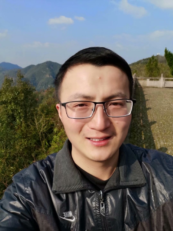 杨先生的第一张照片--平顶山相亲服务中心