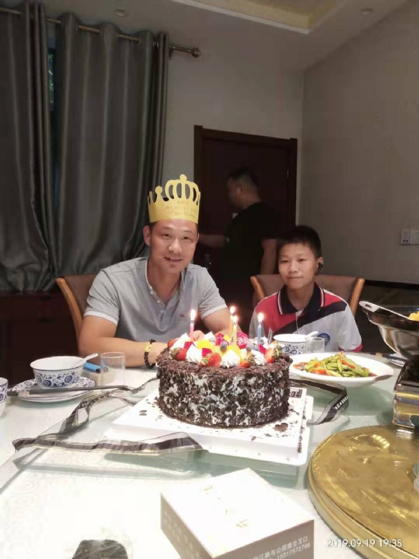 孤独的狼的第一张照片--平顶山相亲服务中心