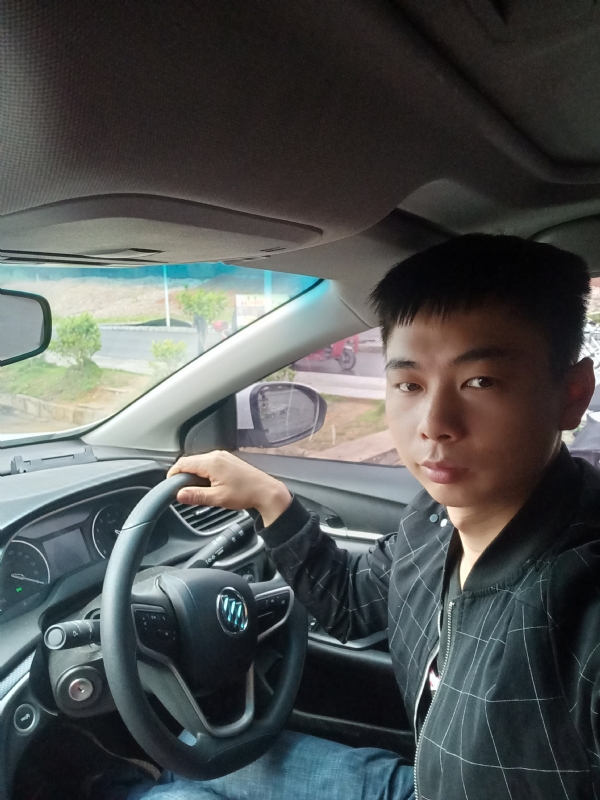 宇的第二张照片--平顶山相亲服务中心