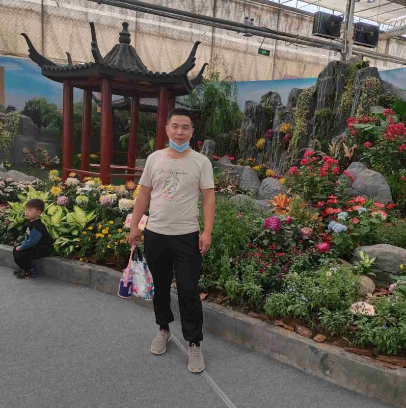 受伤的痴情男的第一张照片--平顶山相亲服务中心