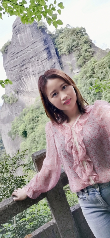 花开半夏的第二张照片--平顶山相亲服务中心