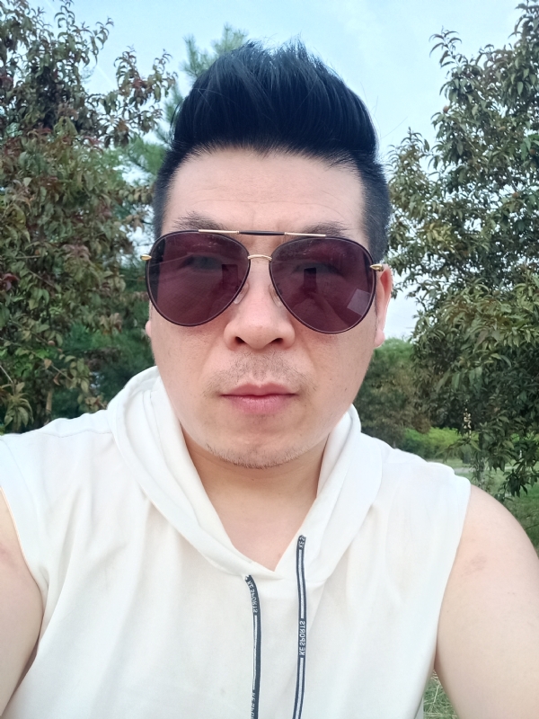 等风来的第二张照片--平顶山相亲服务中心