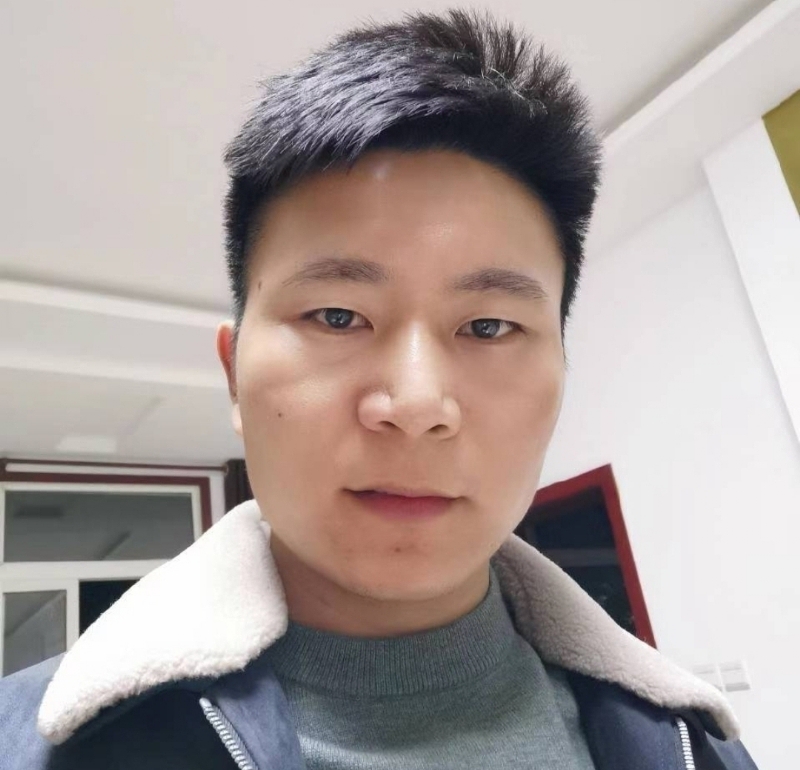 延峰的第一张照片--平顶山相亲服务中心