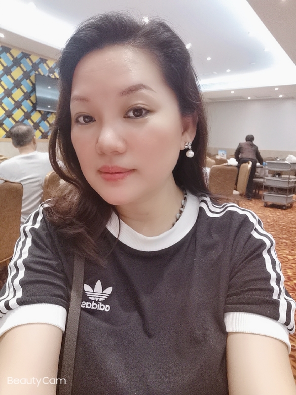 Amy的第一张照片--平顶山相亲服务中心